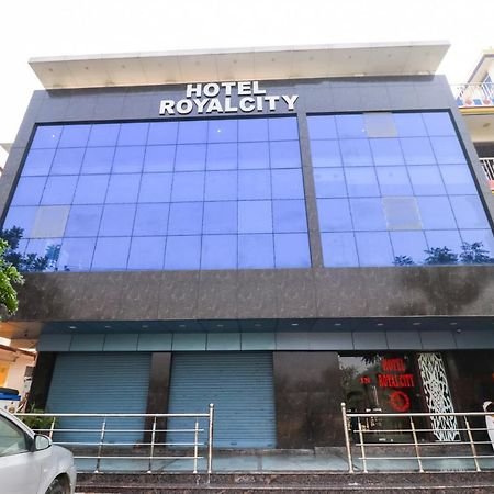 Oyo 6908 Hotel Royal City Āzamgarh Exterior photo