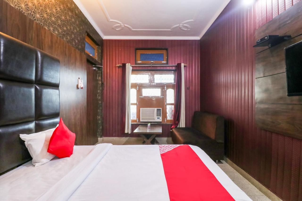 Oyo 6908 Hotel Royal City Āzamgarh Exterior photo