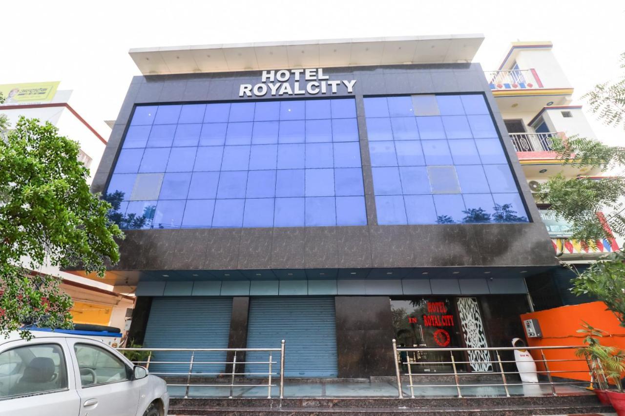 Oyo 6908 Hotel Royal City Āzamgarh Exterior photo