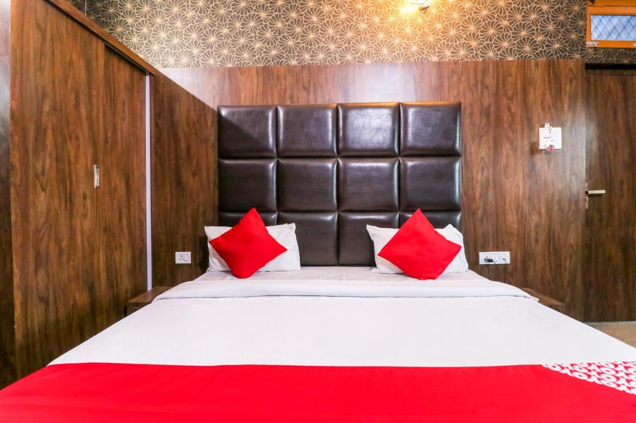 Oyo 6908 Hotel Royal City Āzamgarh Exterior photo