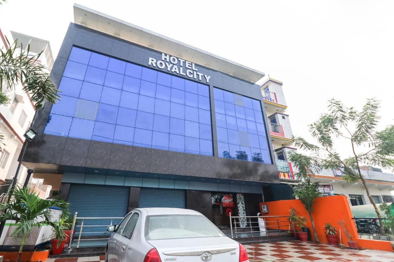 Oyo 6908 Hotel Royal City Āzamgarh Exterior photo